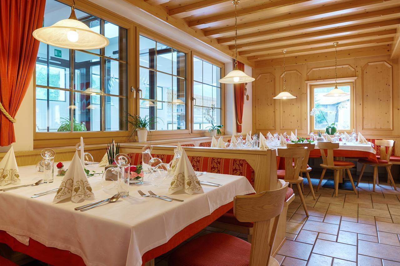 Gasthof Schwarzer Adler Resia Esterno foto